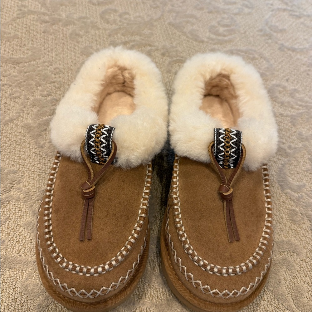 Ugg Tasman braided shoe